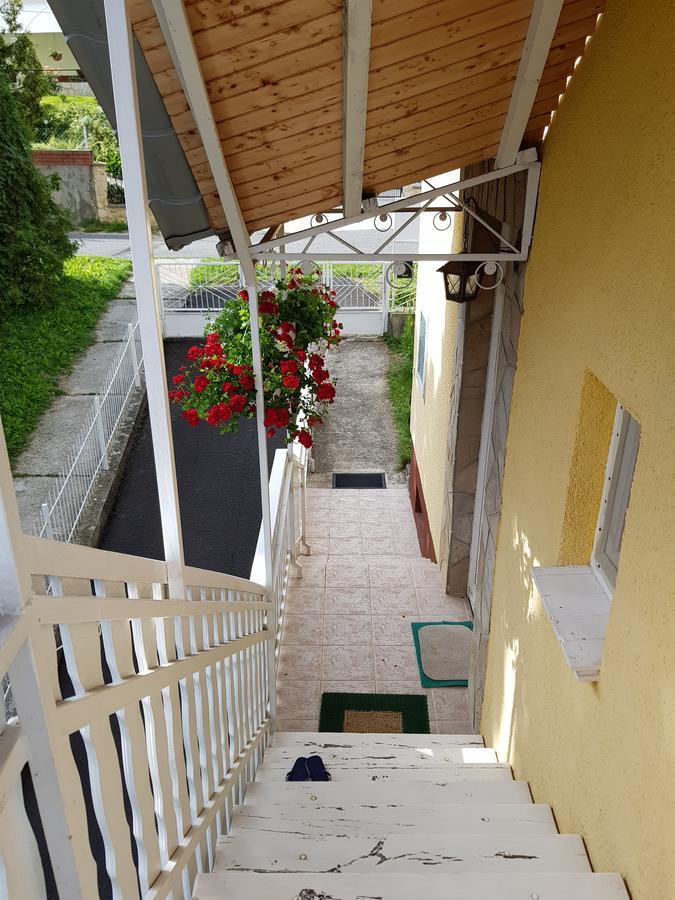 Happy House Apartment Zalakaros Ngoại thất bức ảnh